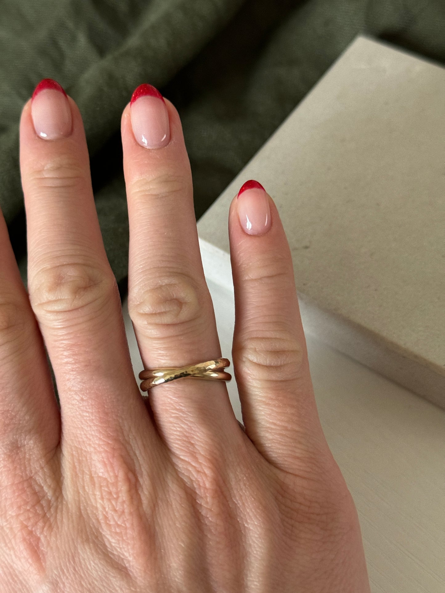 9ct Gold Intertwined Ring