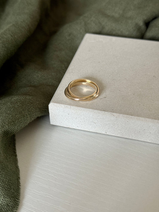 9ct Gold Intertwined Ring