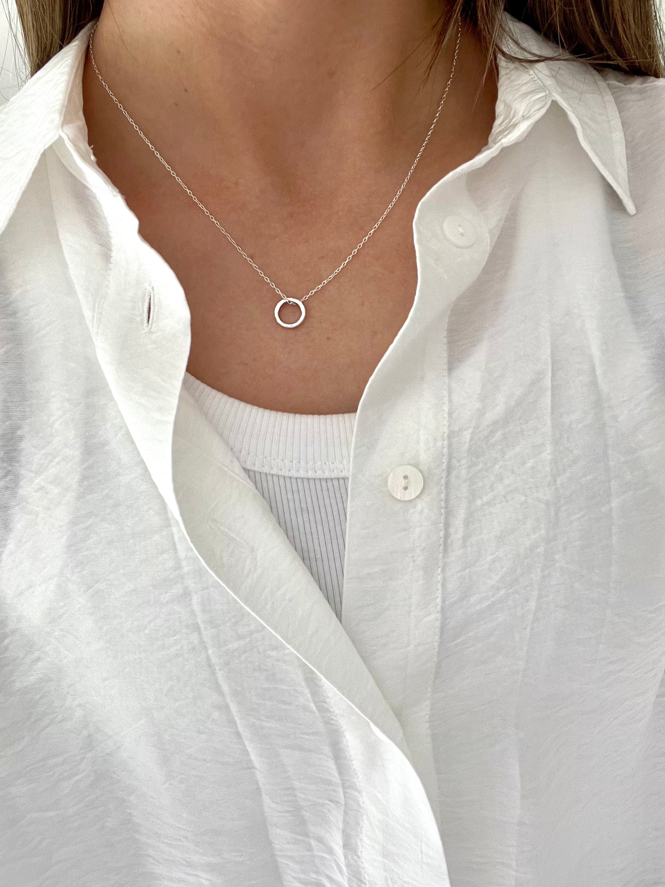 Dainty Circle Necklace