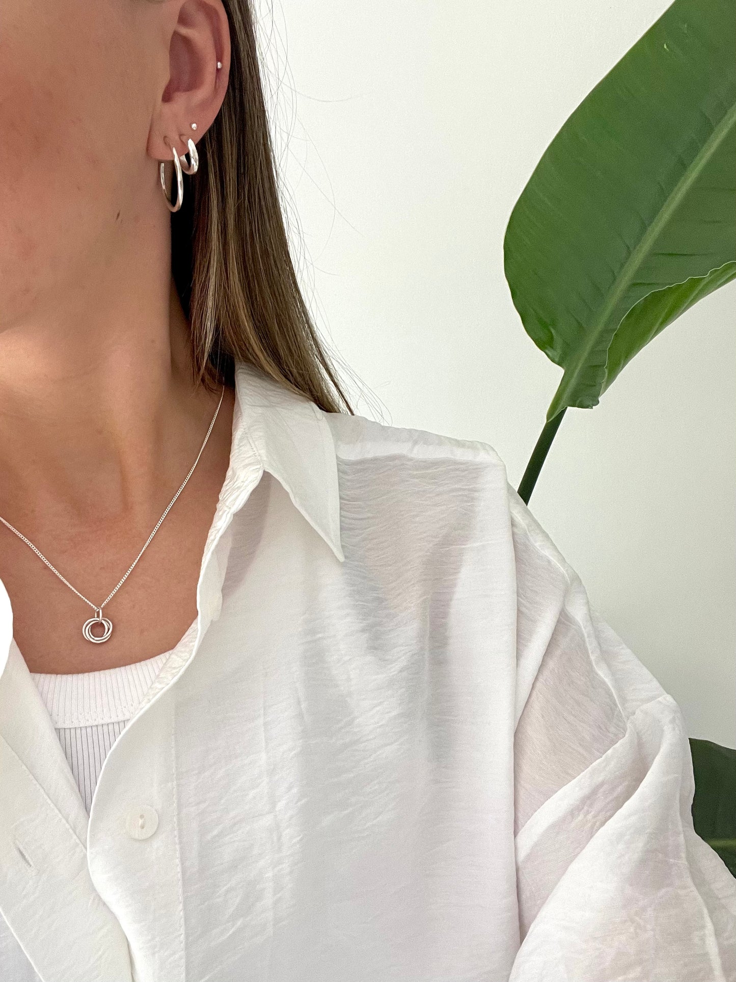 Small Intertwined Necklace