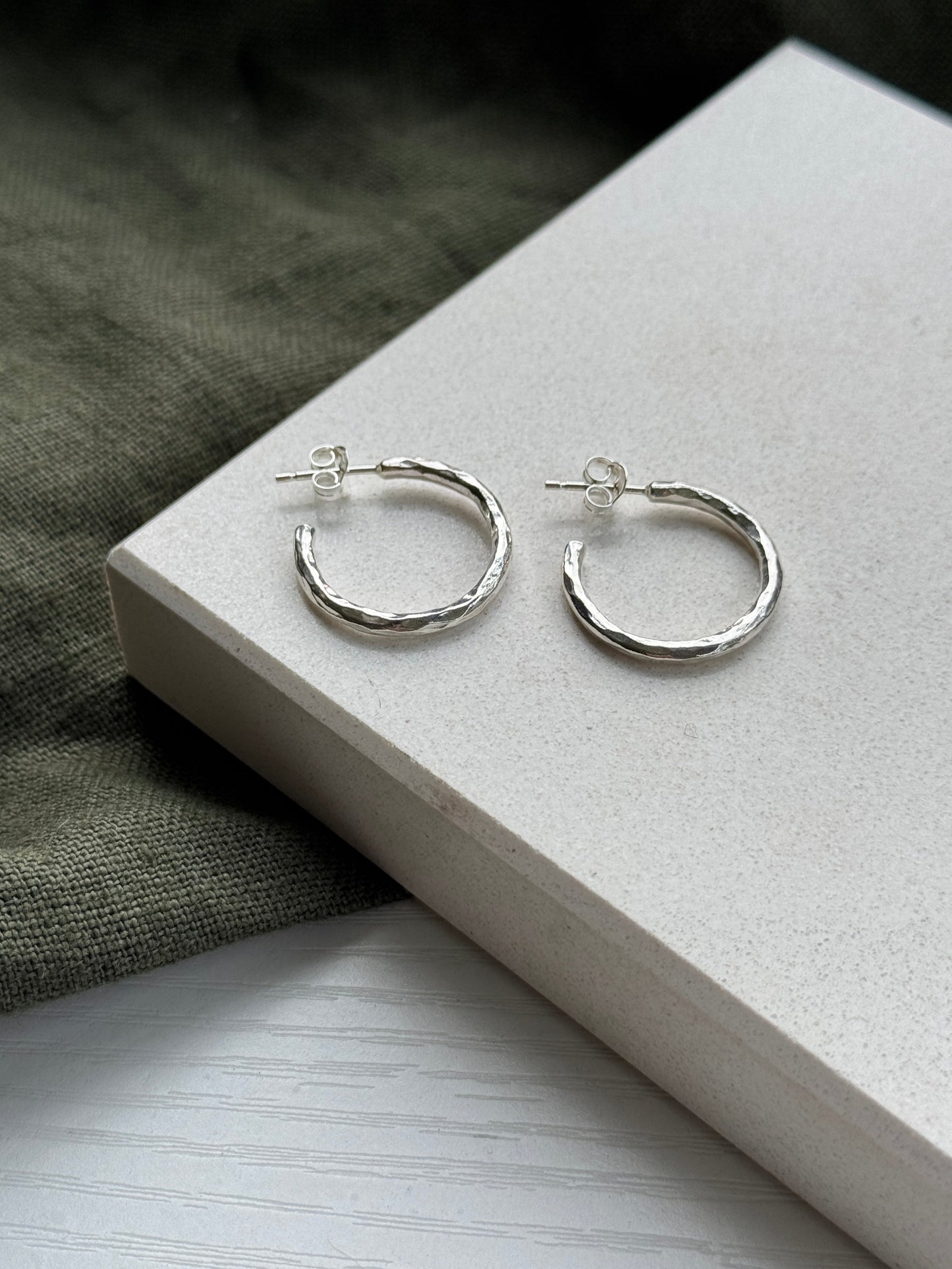 Small Everyday Hoops