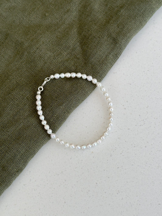 Mini Pearl Bracelet